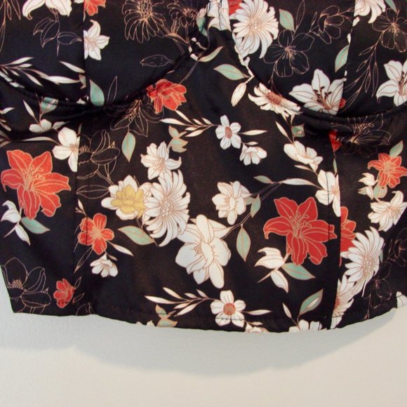 Streetwear Society Black Red Floral Satin Strapless Bustier Corset Crop Top NWT - Picture 4 of 11